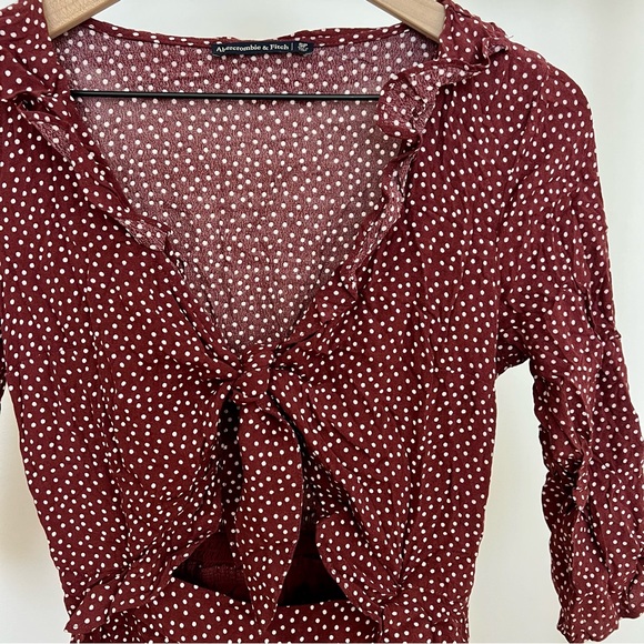 Abercrombie Burgundy Polka Dot Tie Front Dress Size SP - Picture 2 of 6